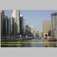 43628 13 047 Dhaufahrt durch Dubai Marina, Dubai, Arabische Emirate 2021.jpg